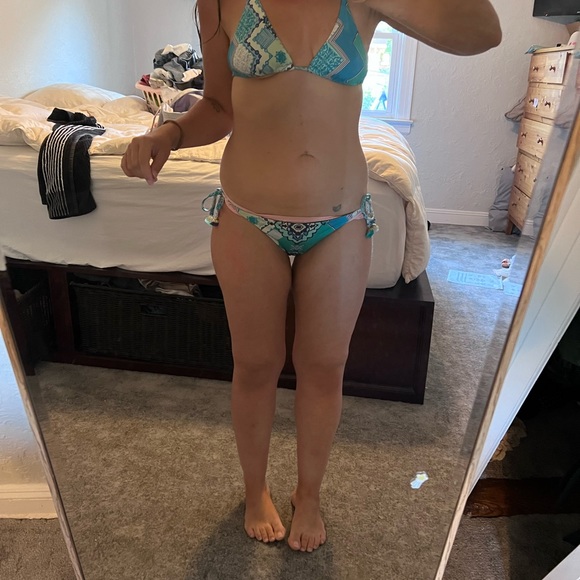 Becca string bikini top +minimal coverage bottoms - Picture 8 of 8